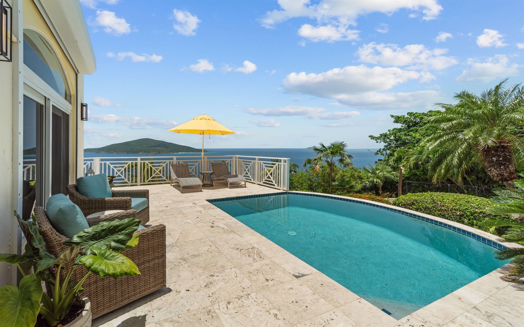 Isle Blue Haven villa photo.