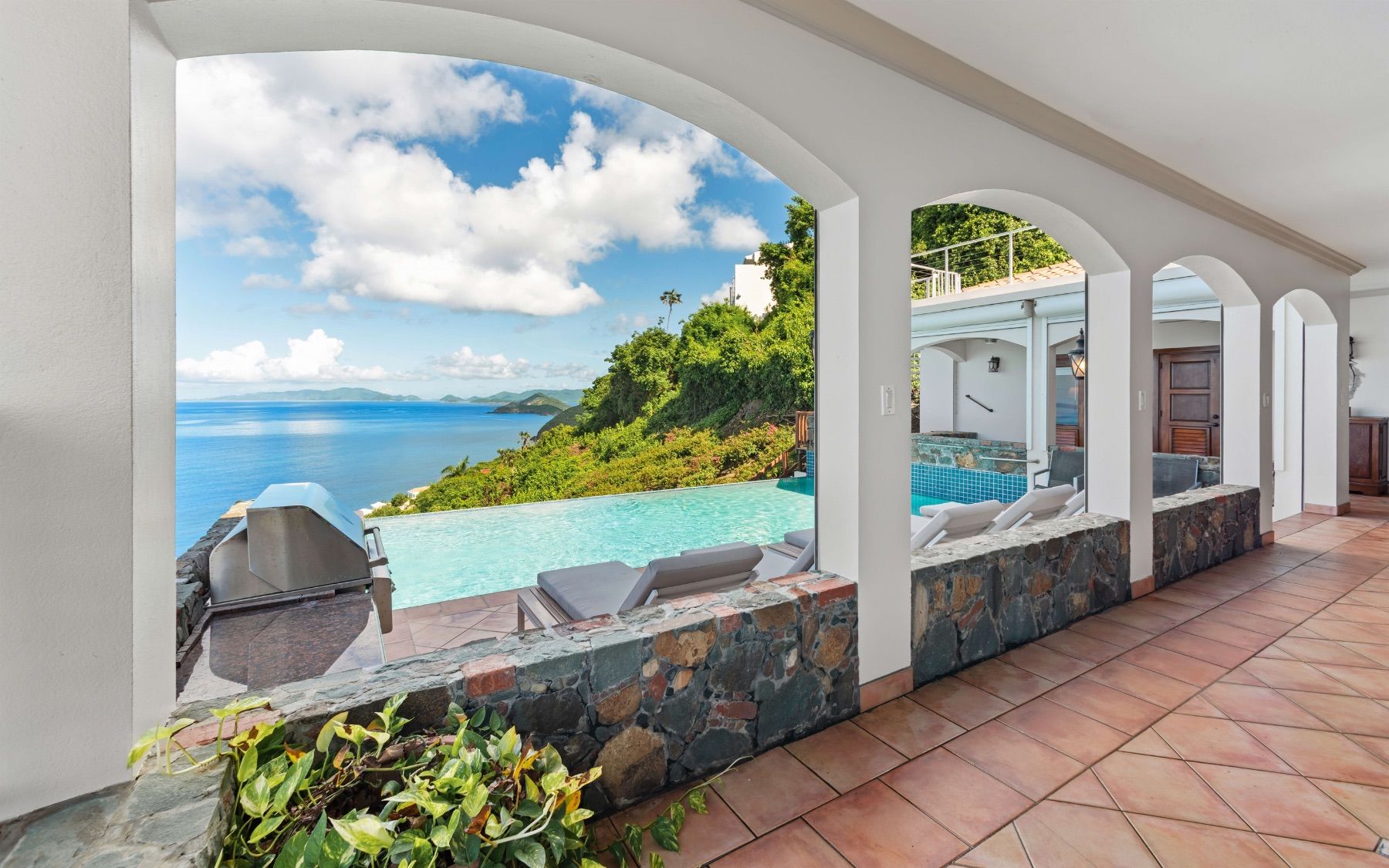 Stardust villa photo.