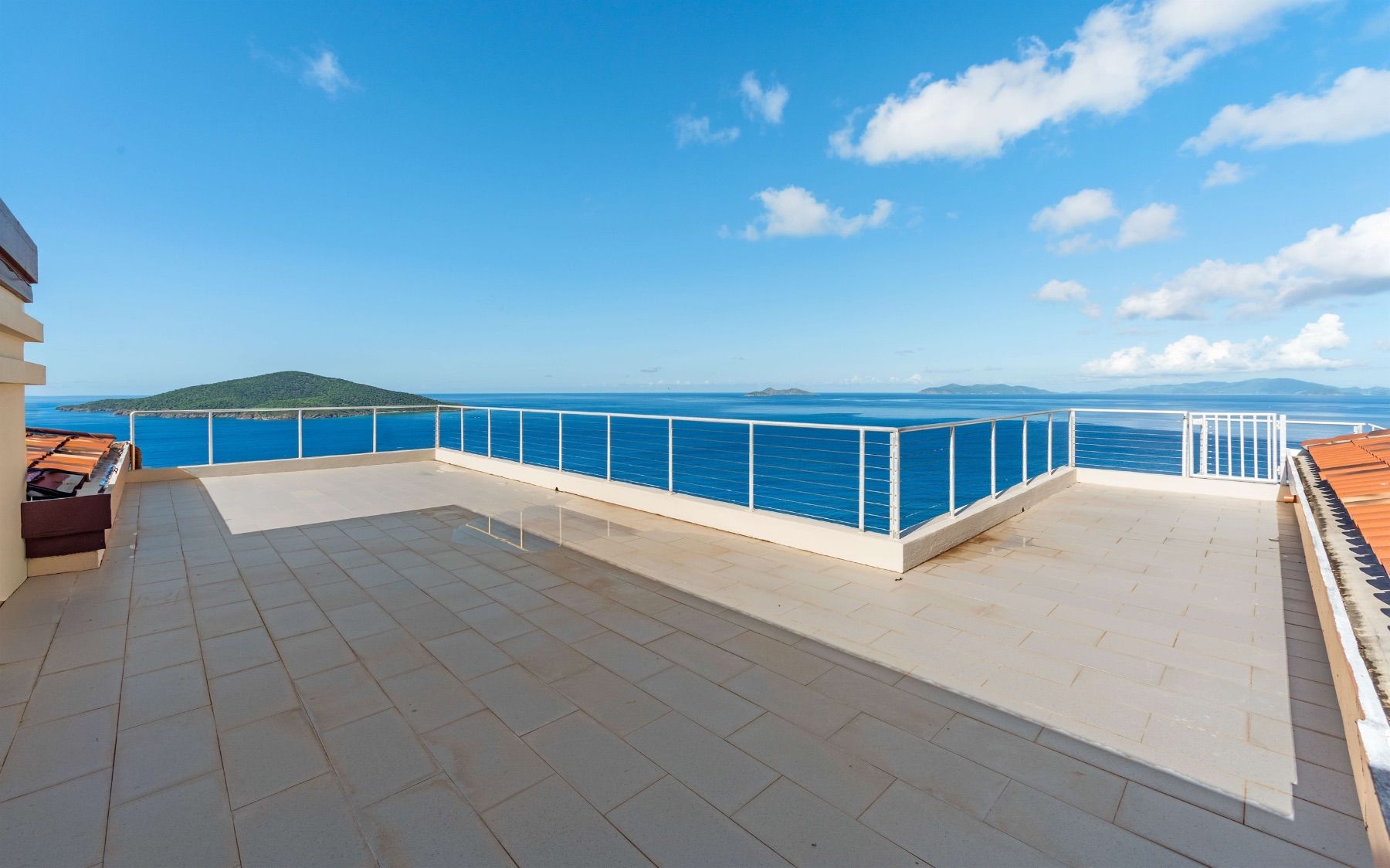 Stardust villa photo.