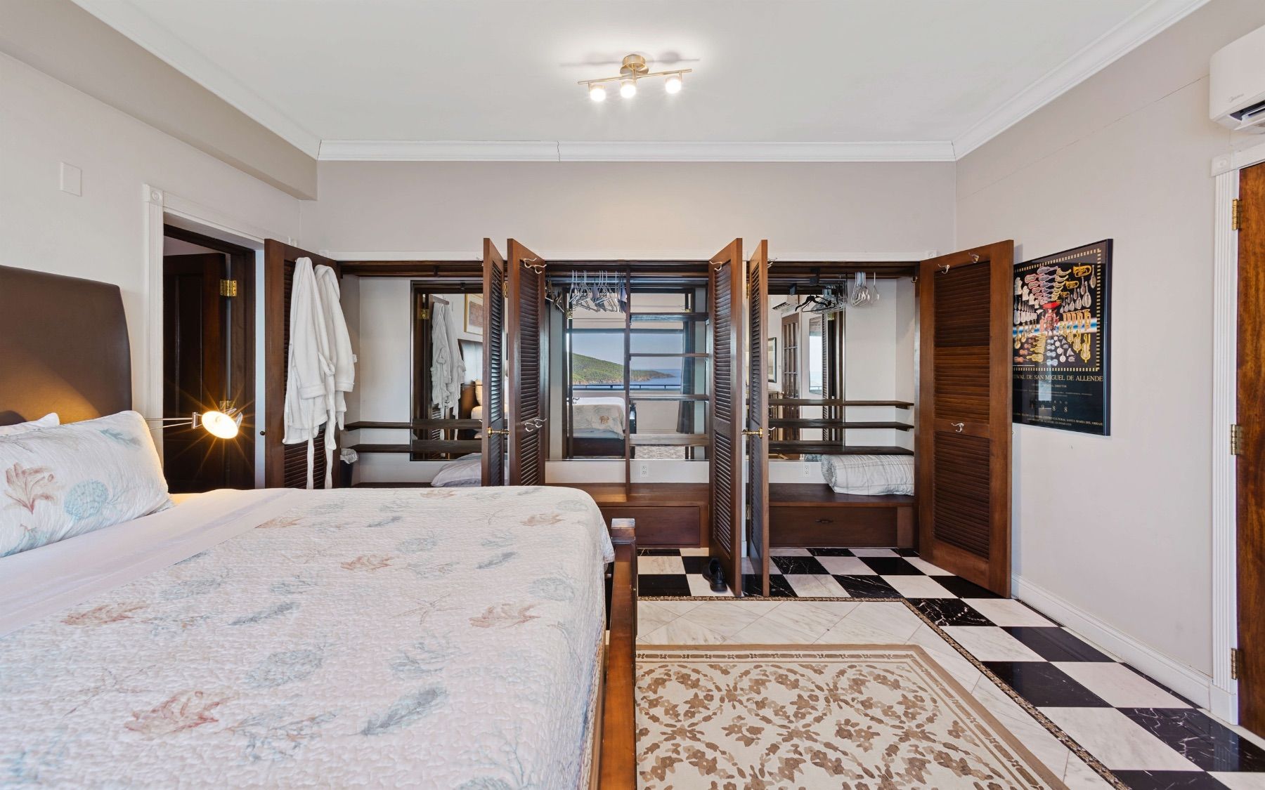 Stardust villa photo.