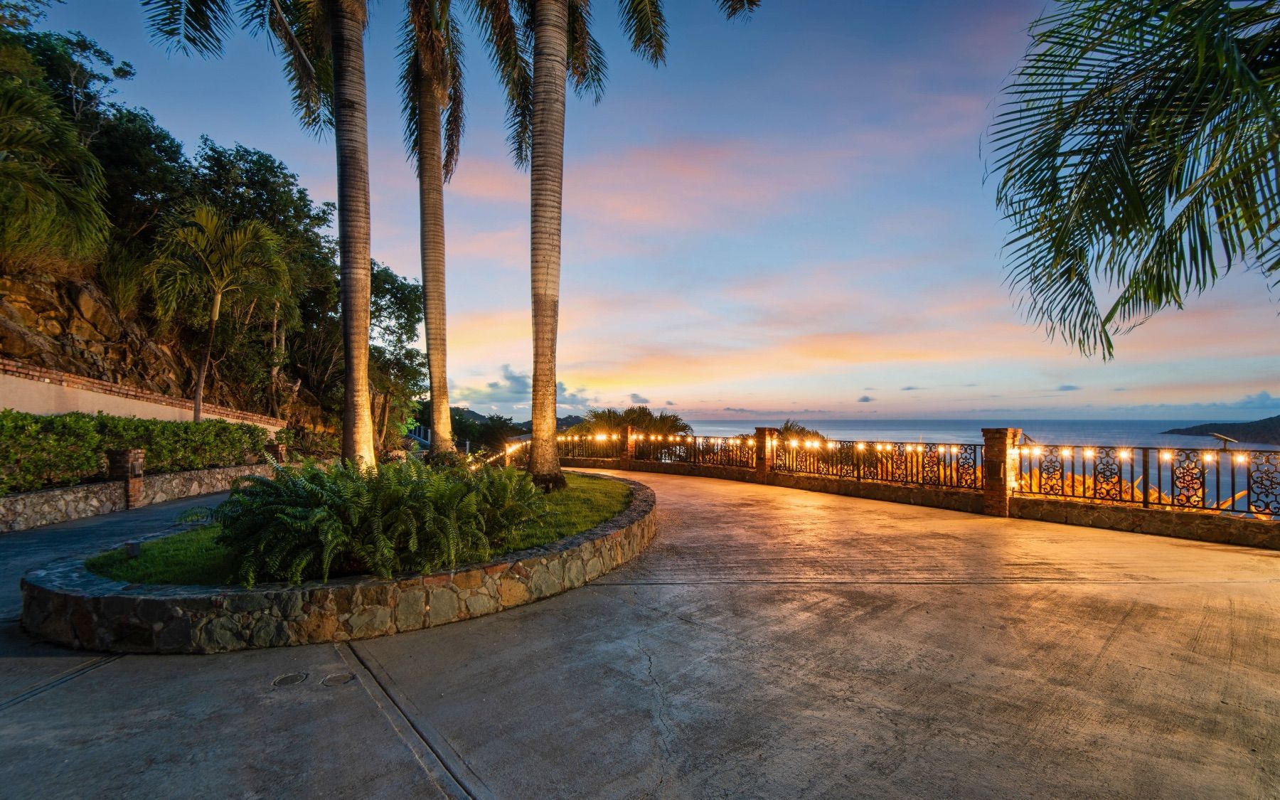 Stardust villa photo.