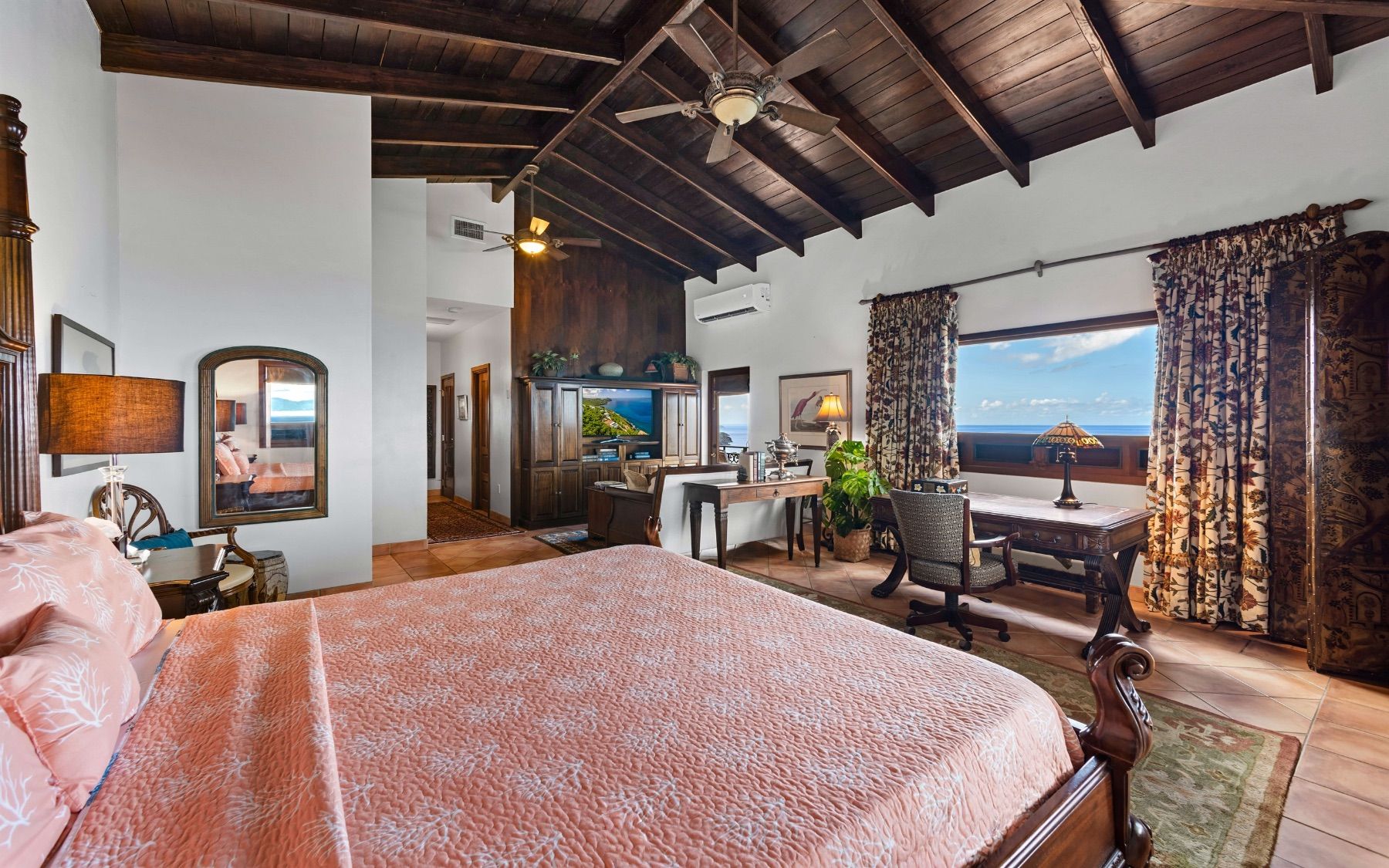 Stardust villa photo.