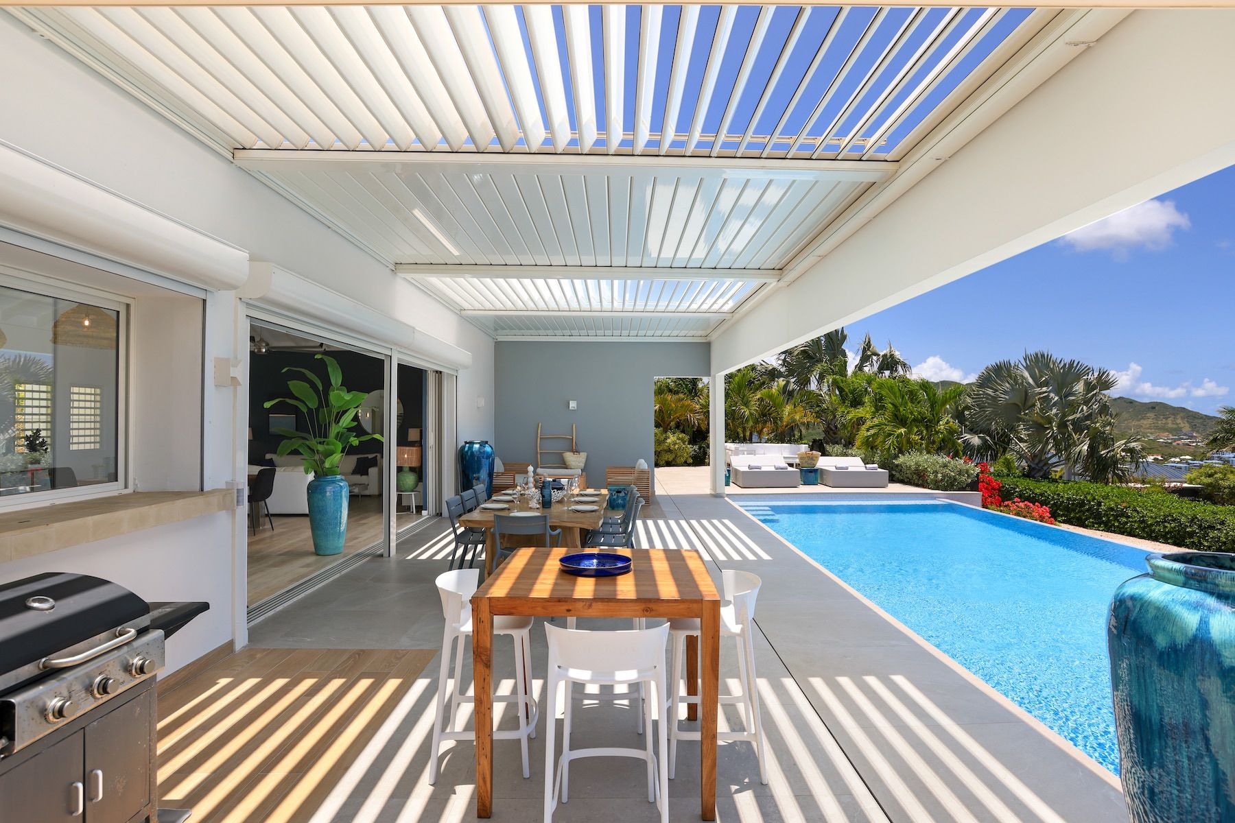 Alfresco Dining