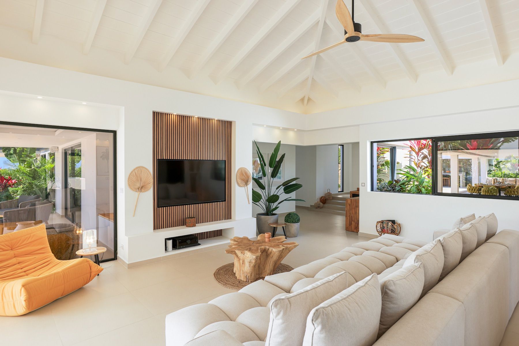 Nuit Jade villa photo.