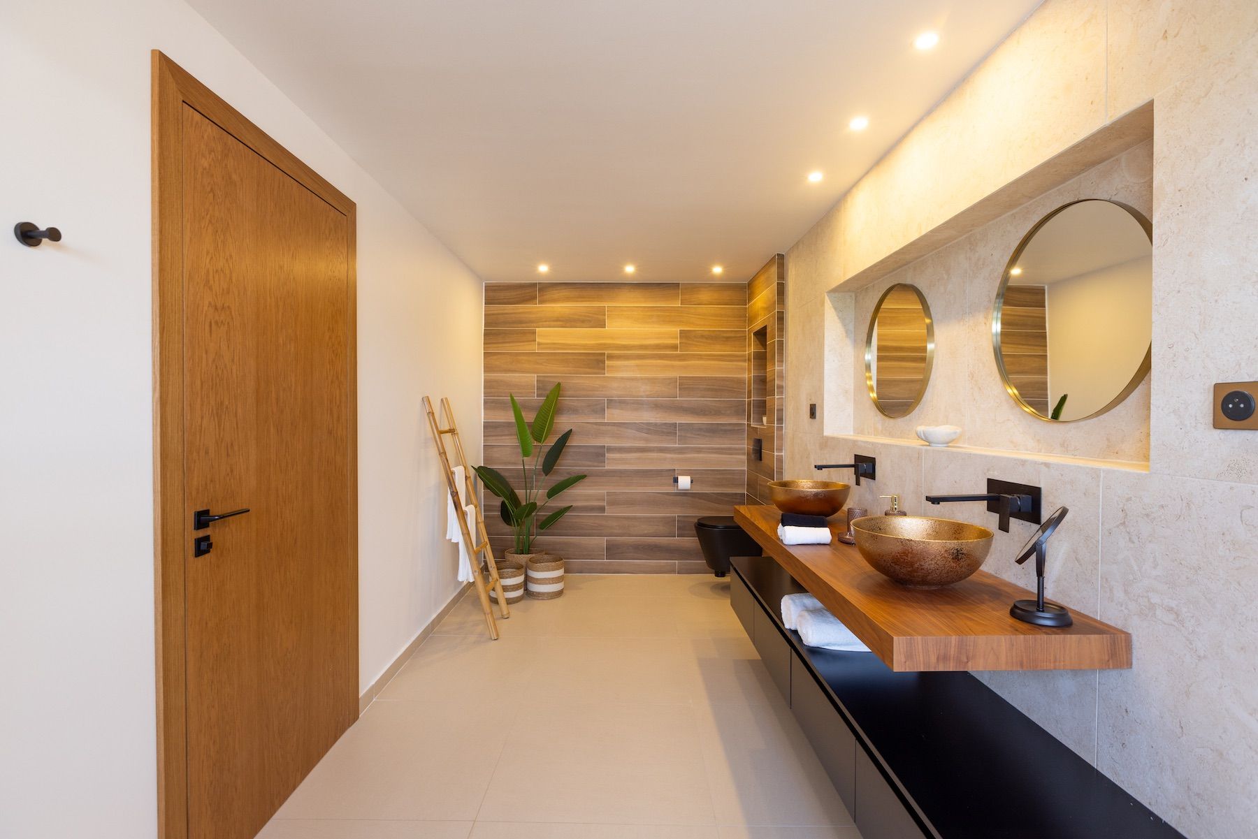 Nuit Jade villa photo.