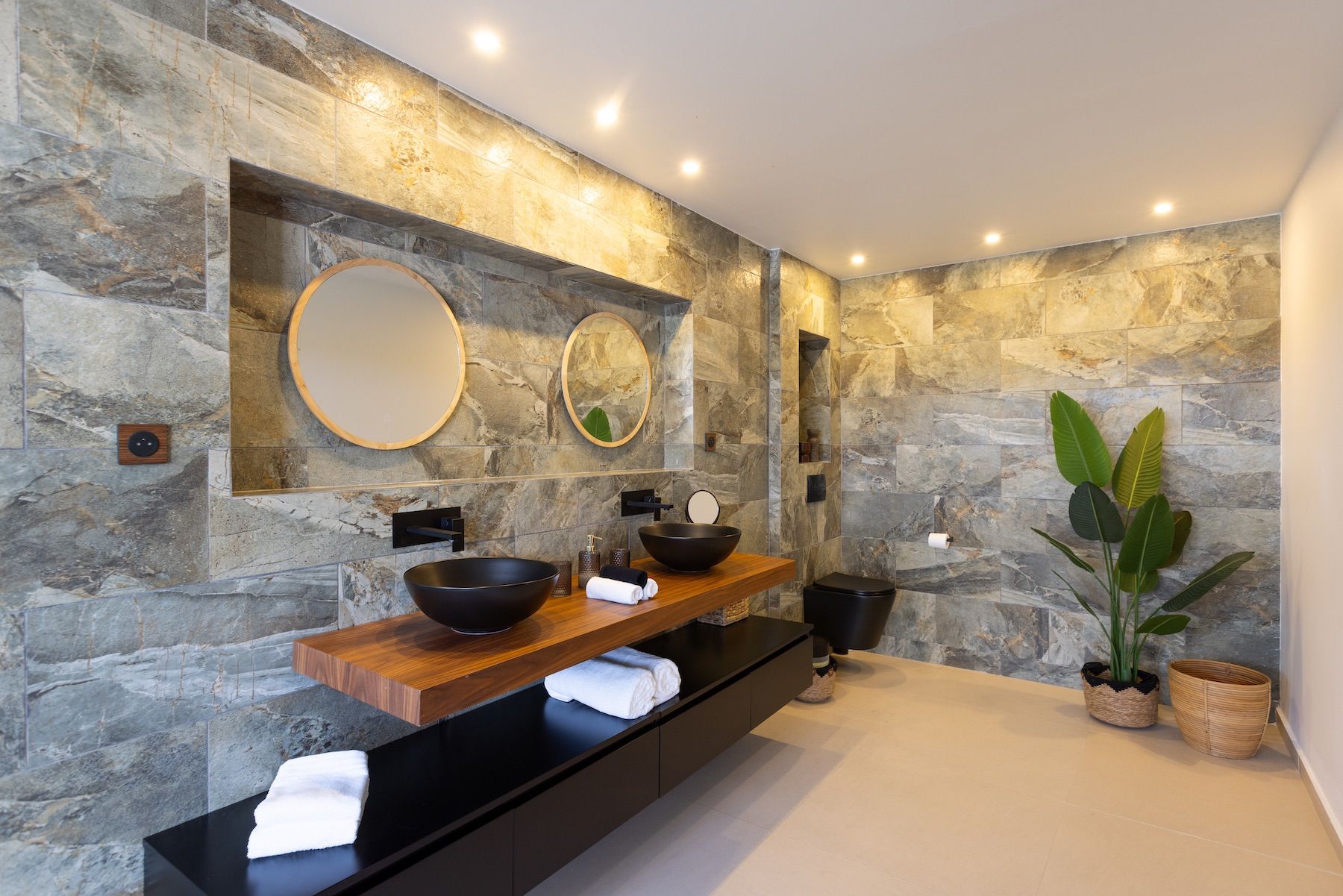 Nuit Jade villa photo.