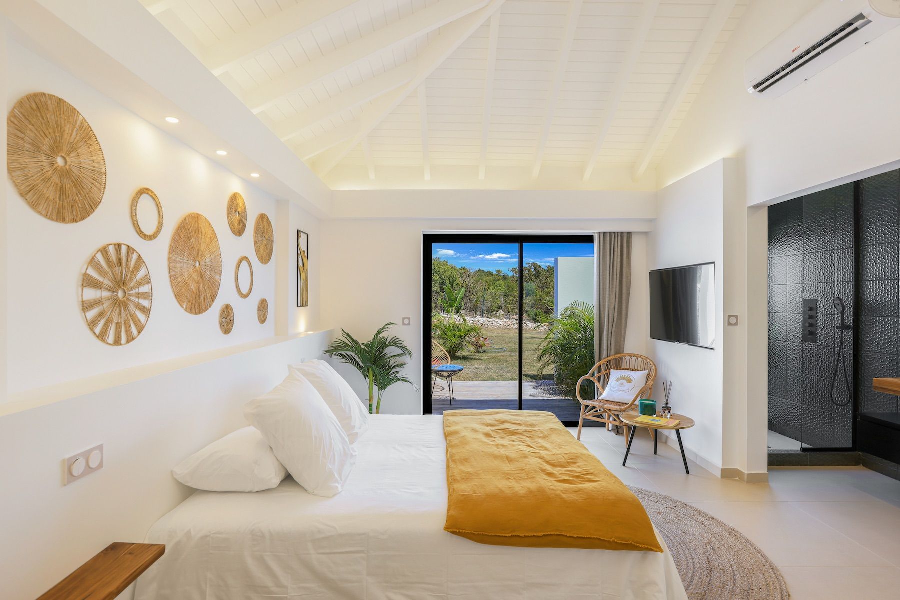 Nuit Jade villa photo.