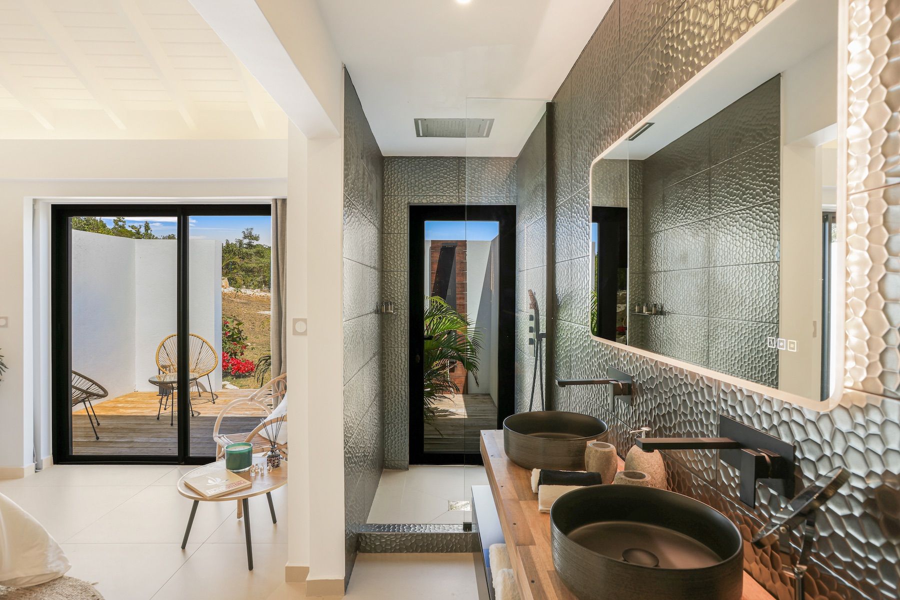 Nuit Jade villa photo.