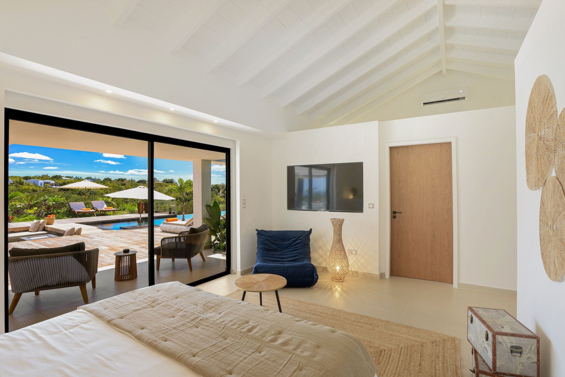 Nuit Jade villa photo.