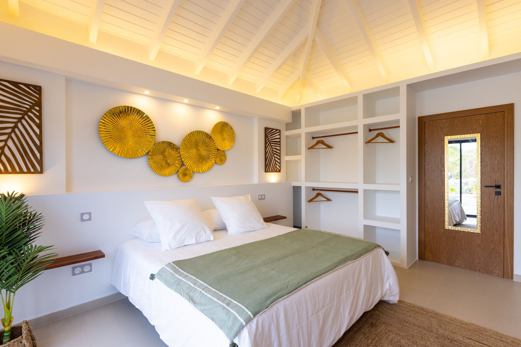 Nuit Jade villa photo.