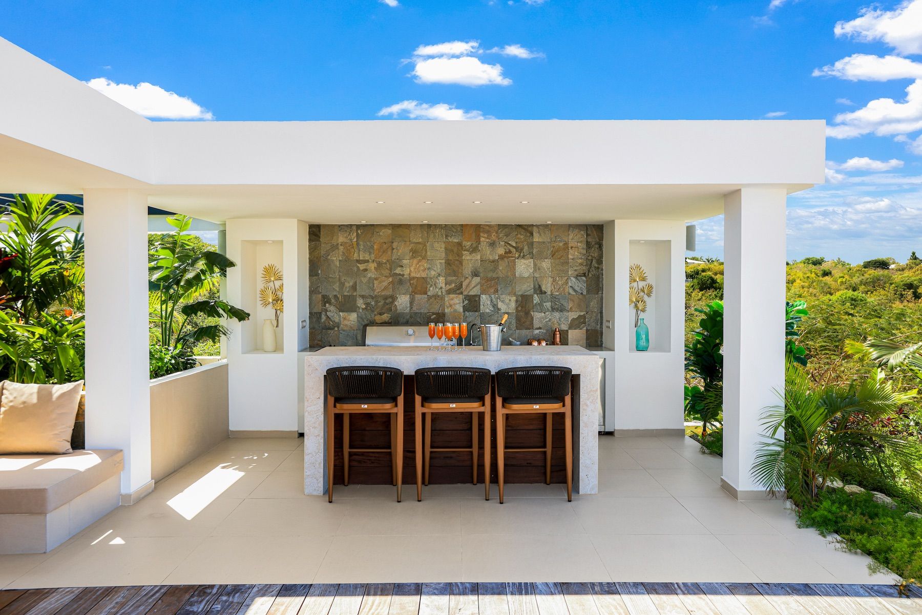 Outdoor Bar
