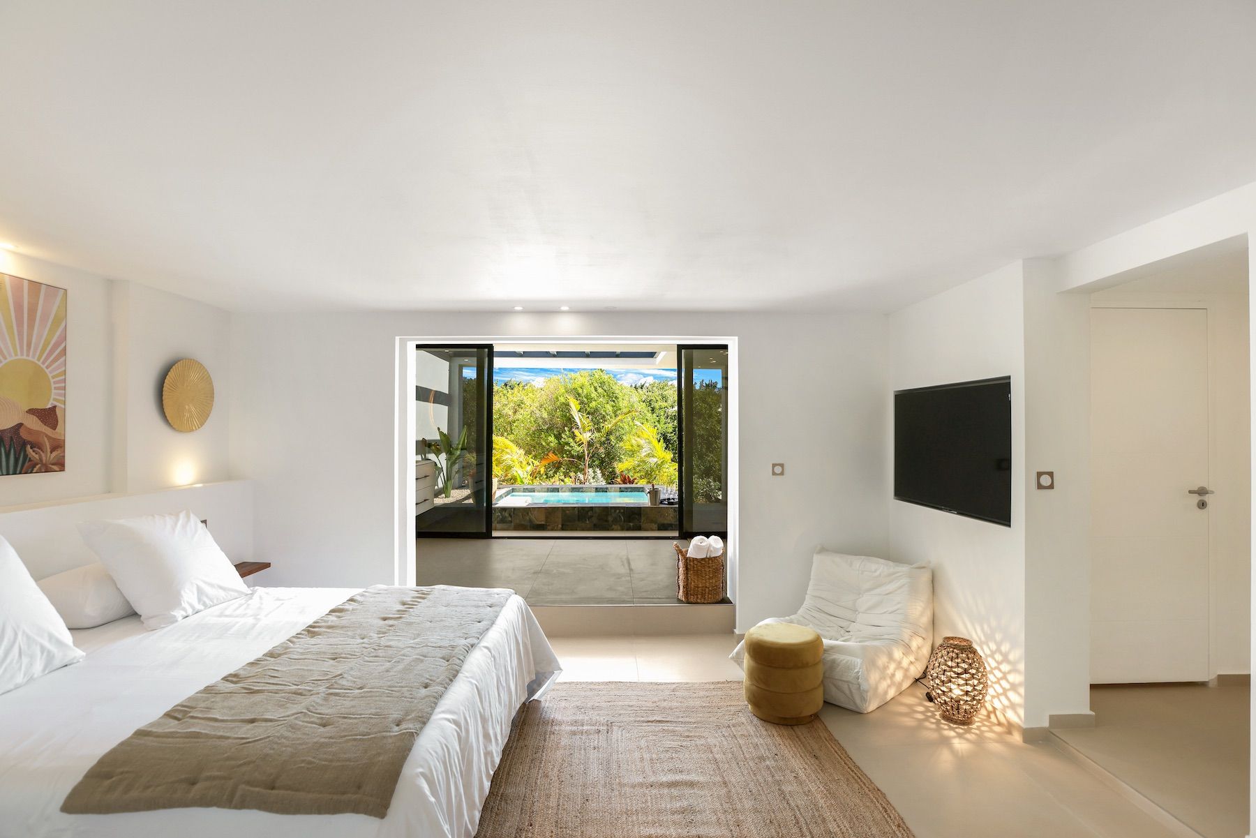 Nuit Jade villa photo.