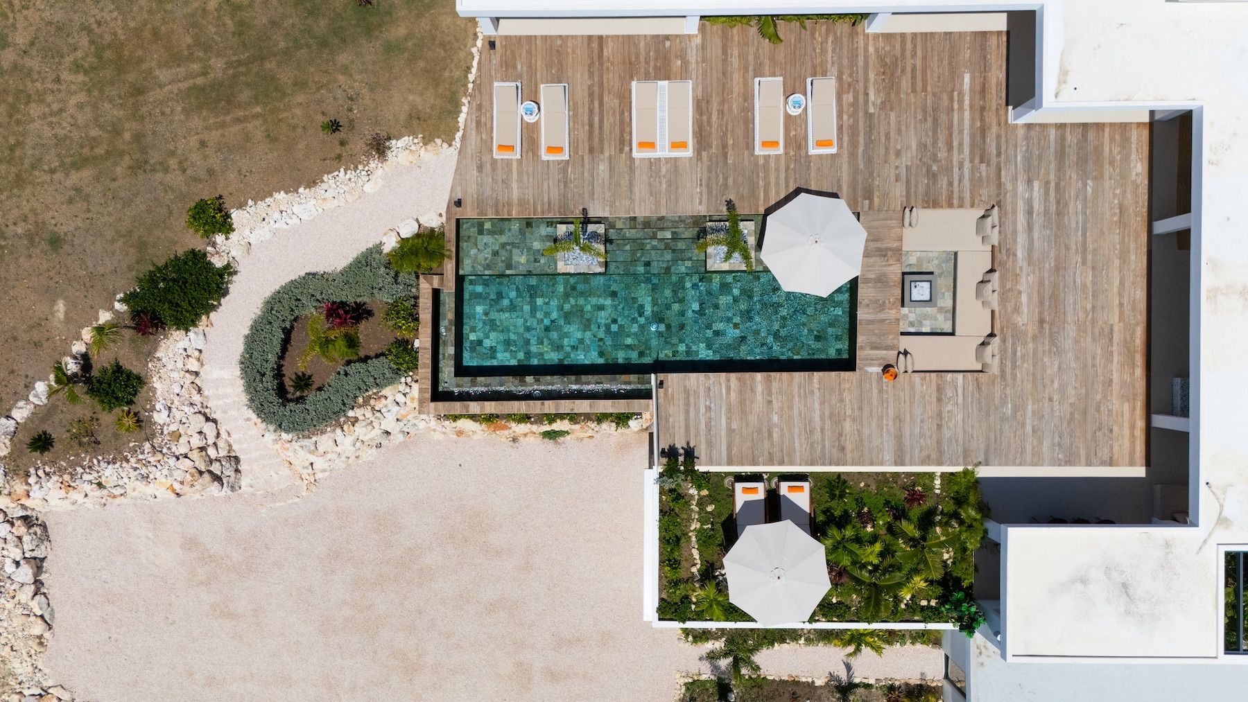 Nuit Jade villa photo.