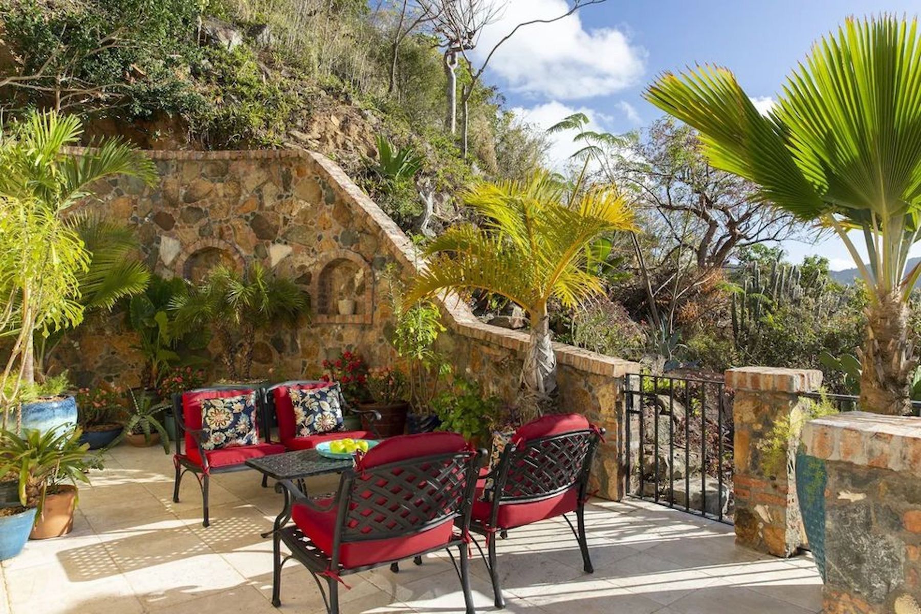 South Shore villa photo.