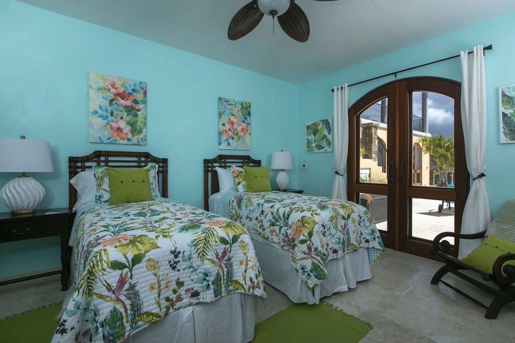 South Shore villa photo.