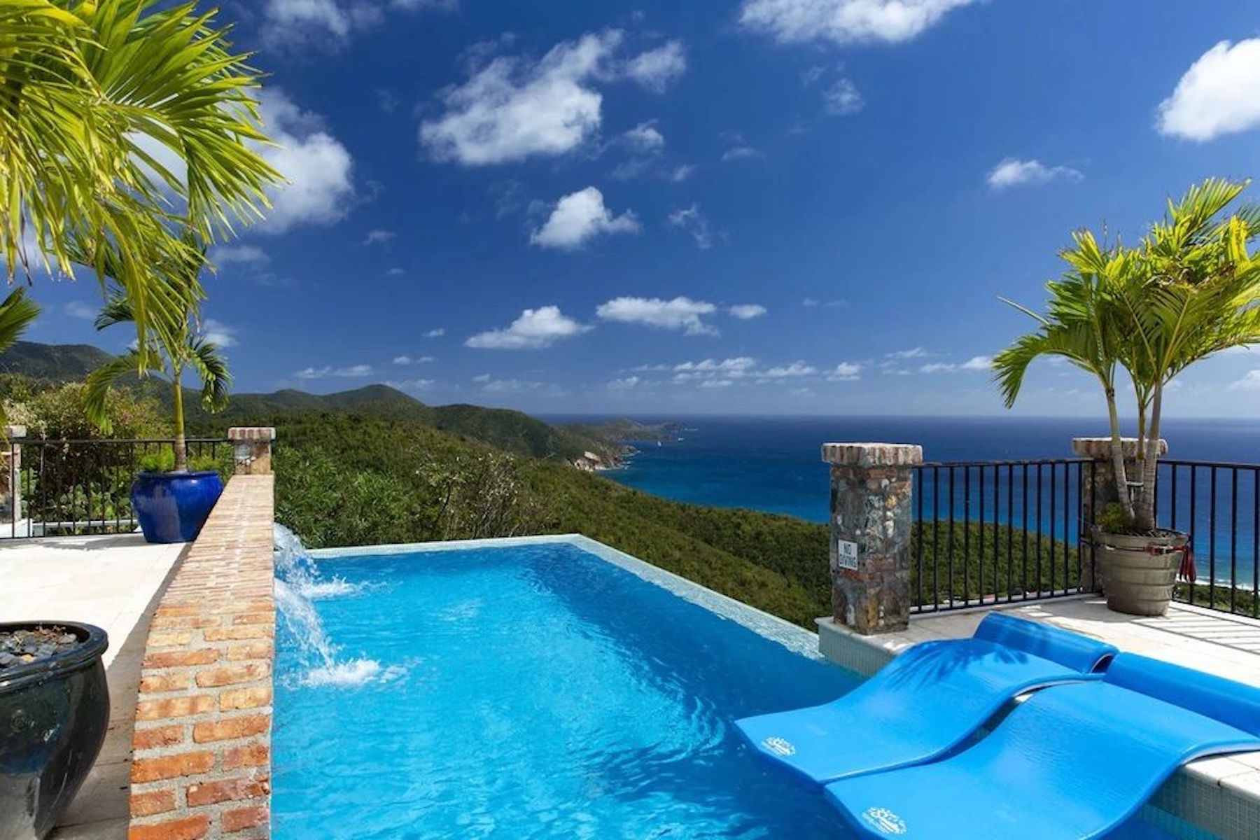 South Shore villa photo.