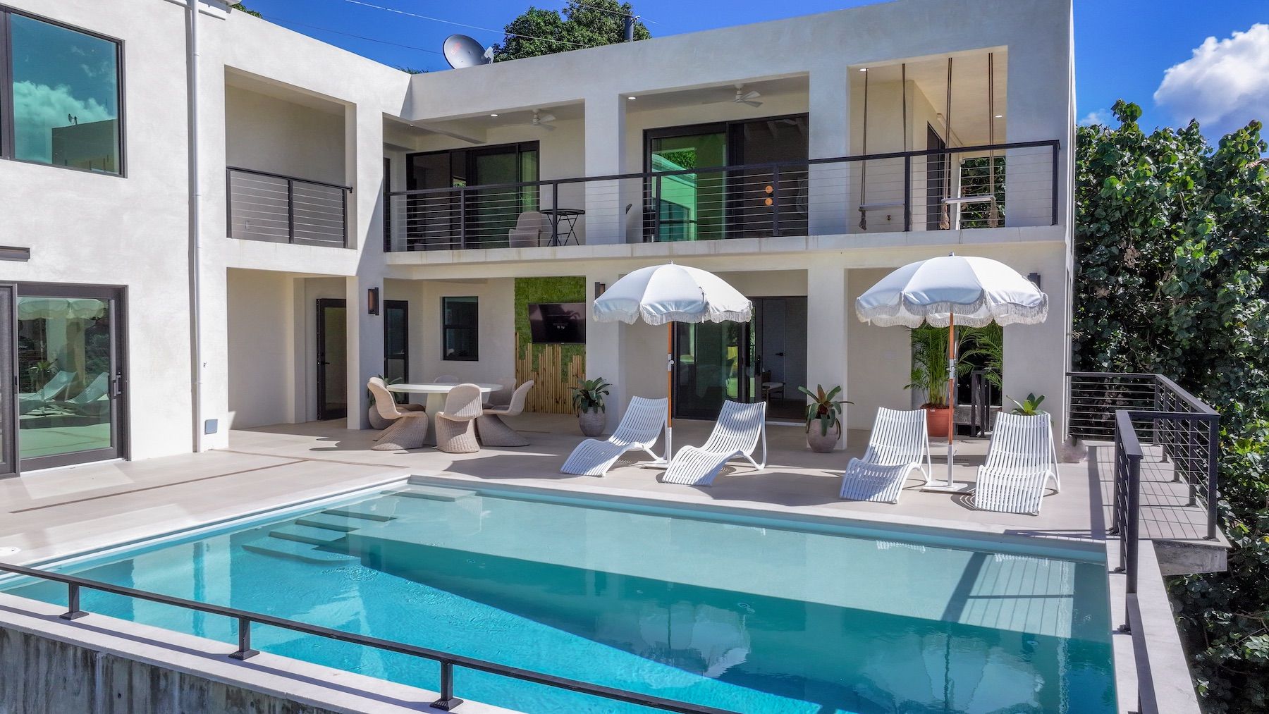 Salty Alibi villa photo.
