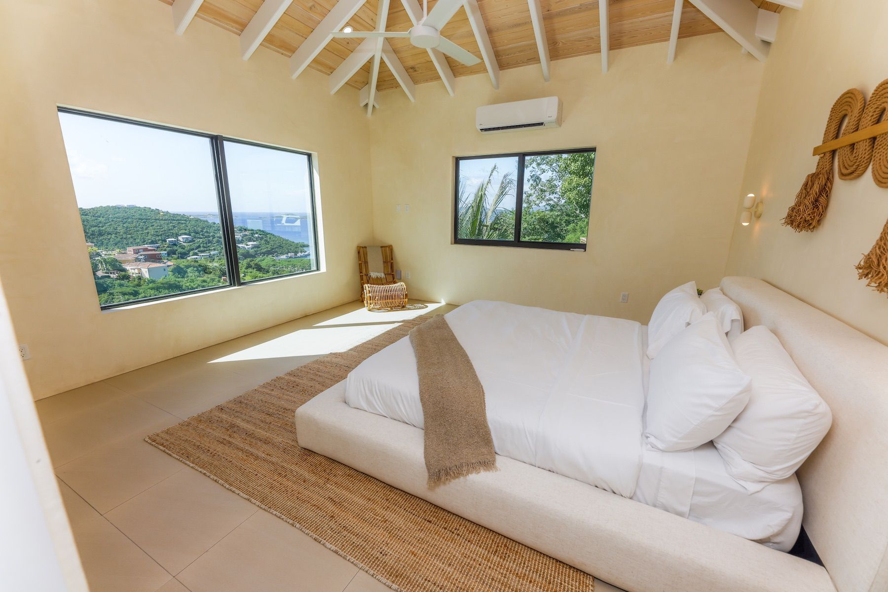 Salty Alibi villa photo.