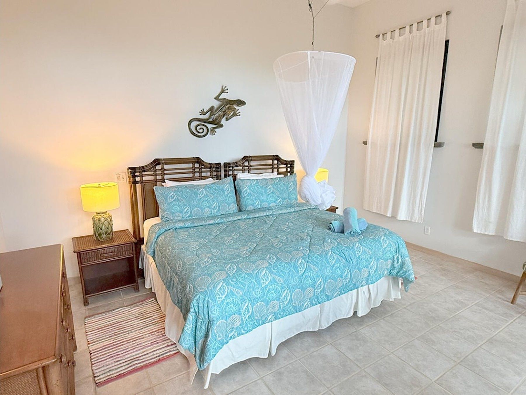 Anole villa photo.