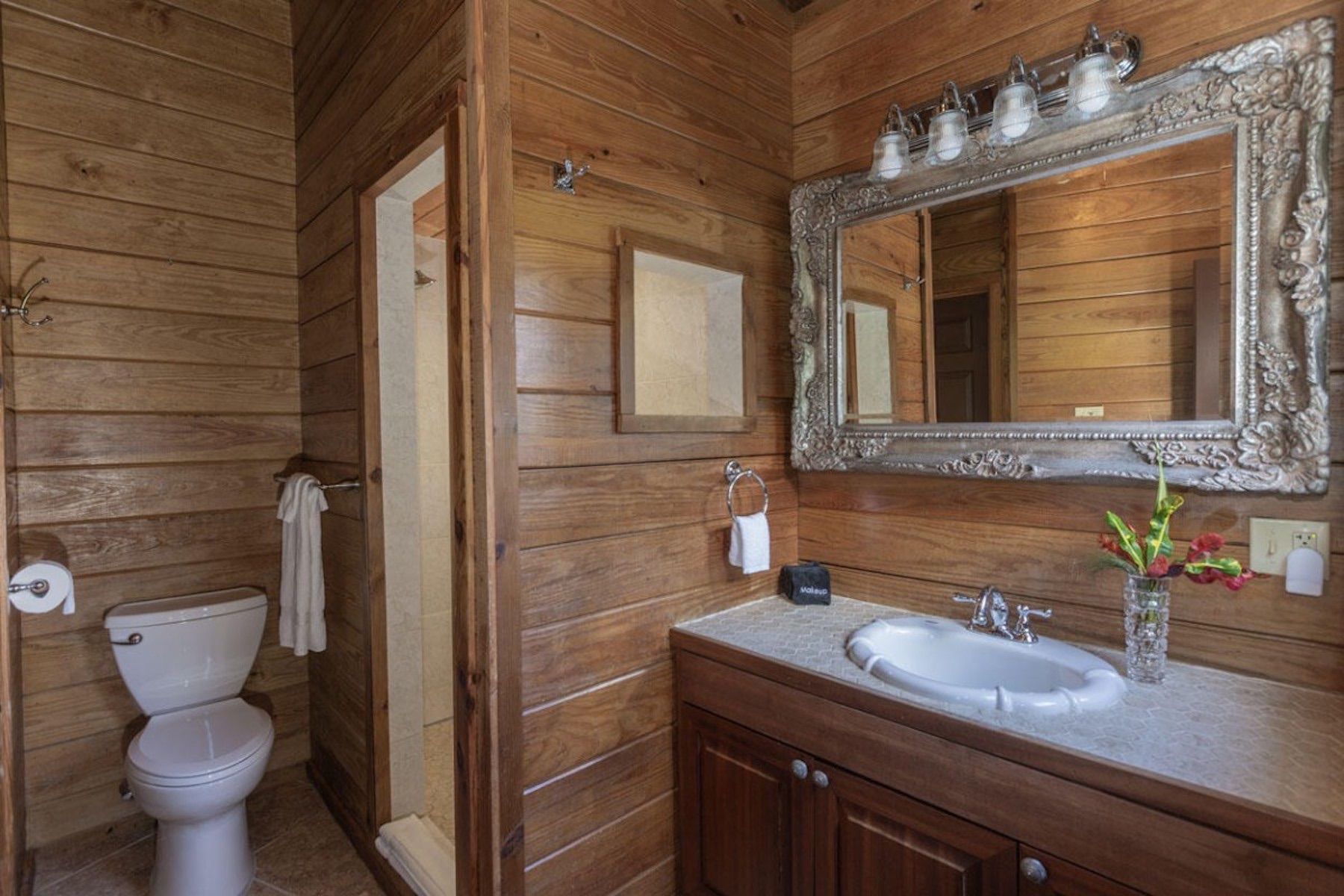 Crystal Shores Estate villa photo.