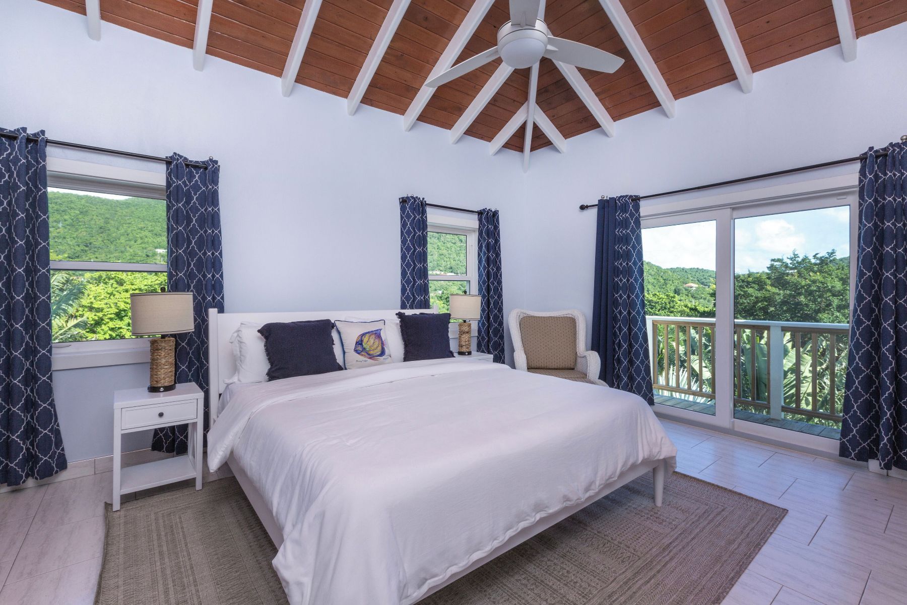 Crystal Shores Estate villa photo.