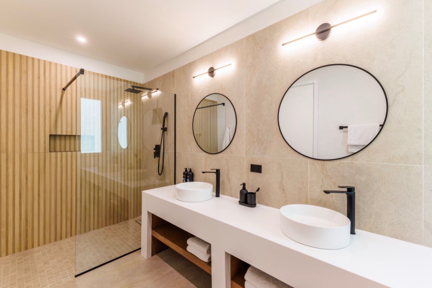 Ensuite