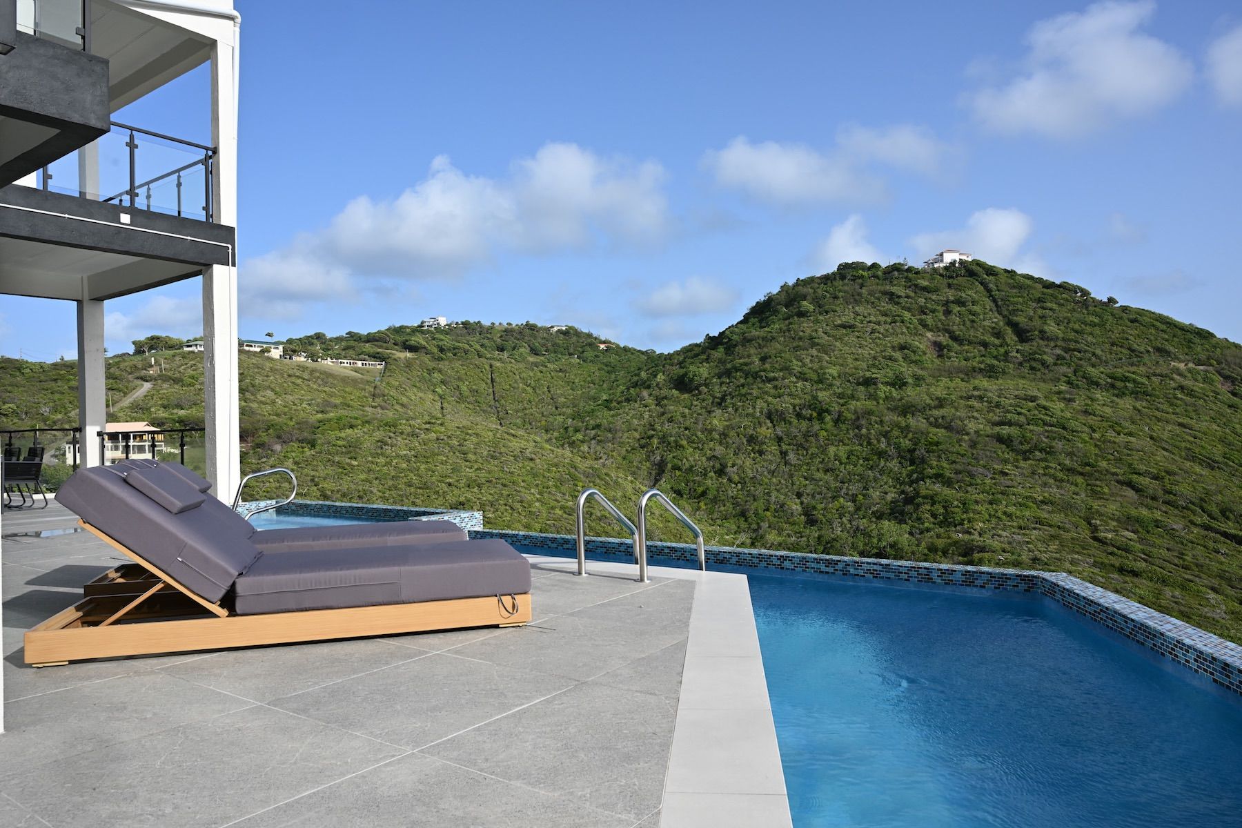 Jasiri villa photo.