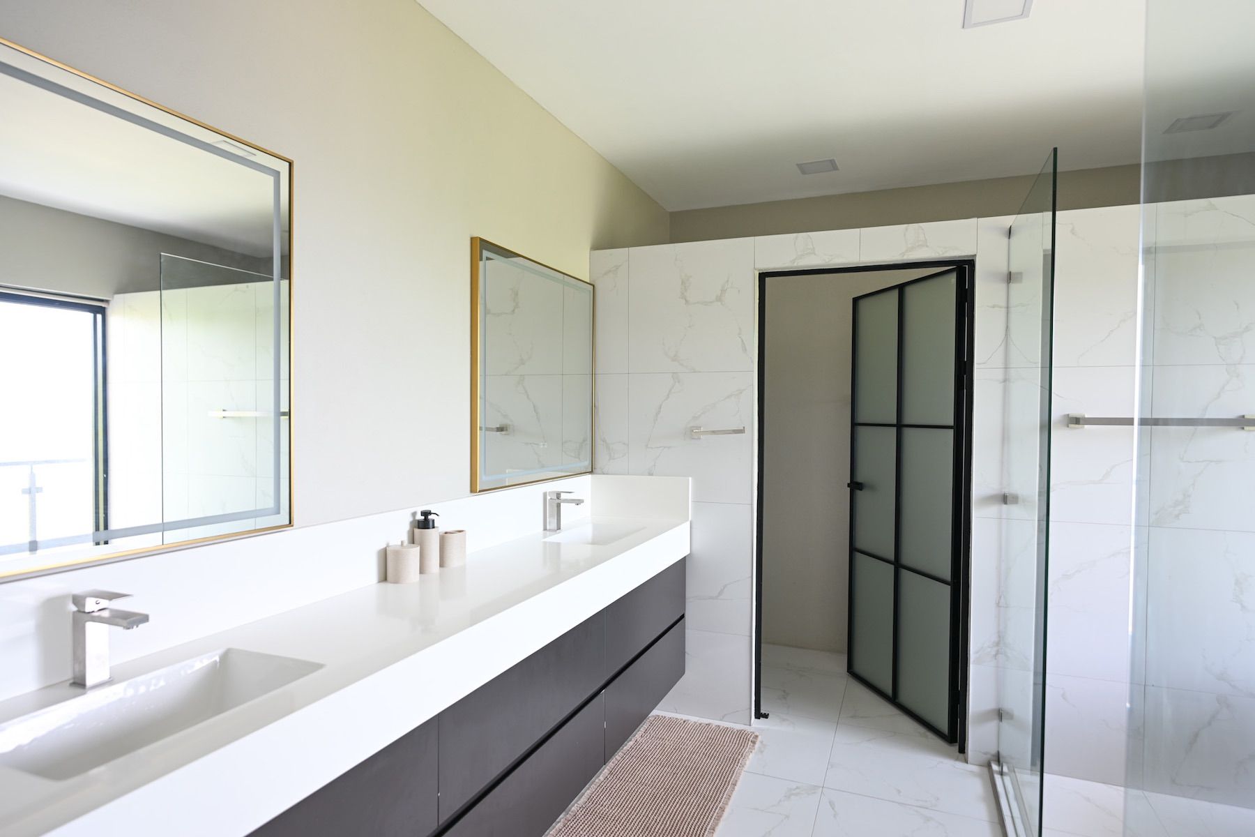 Ensuite