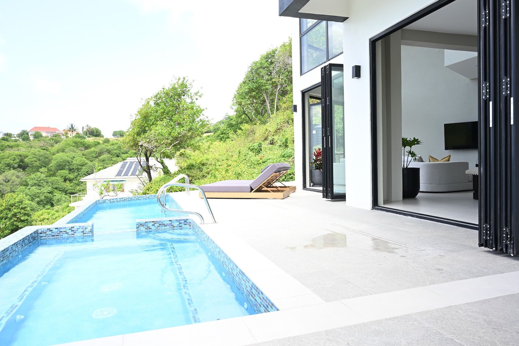 Jasiri villa photo.