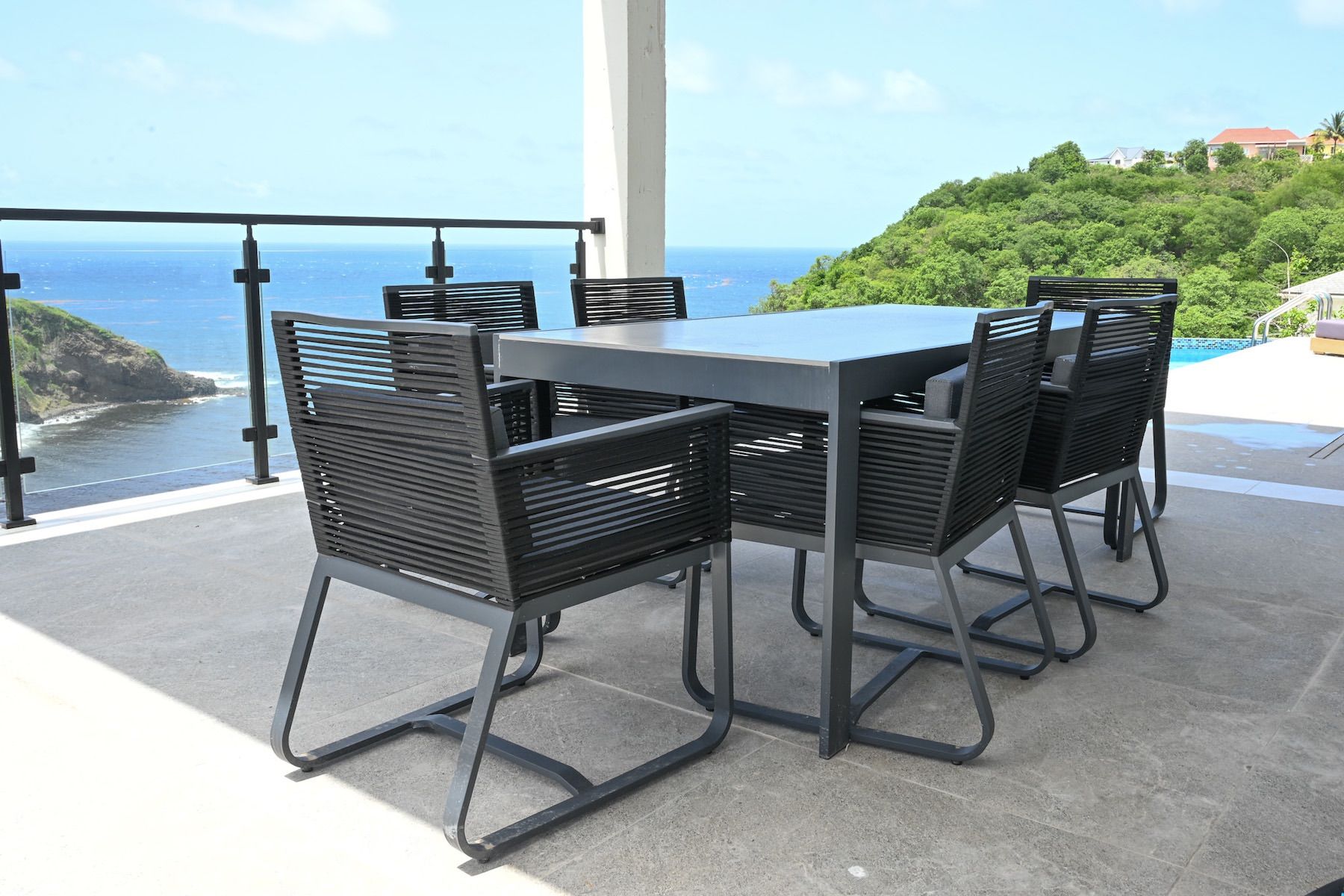 Alfresco Dining