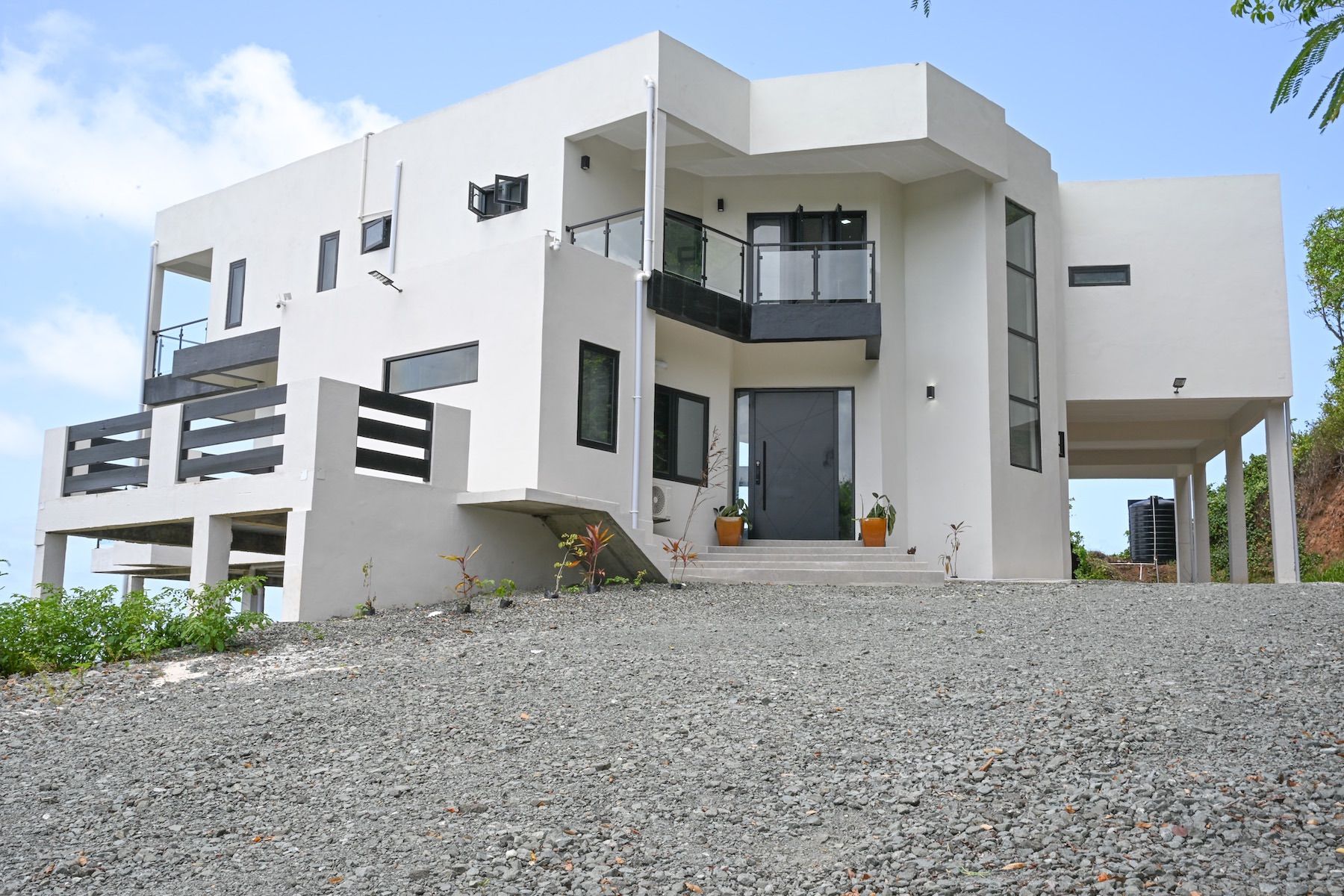 Jasiri villa photo.