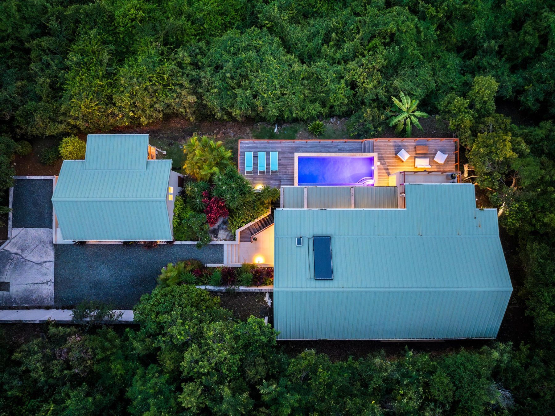 Purple Rain villa photo.