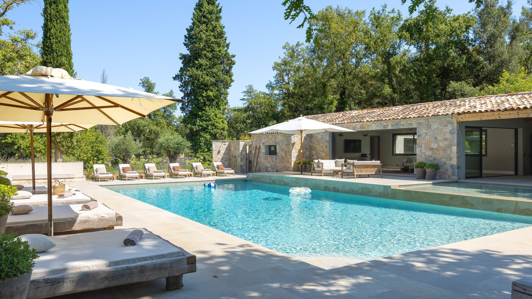 Domaine de Valbonne villa photo.