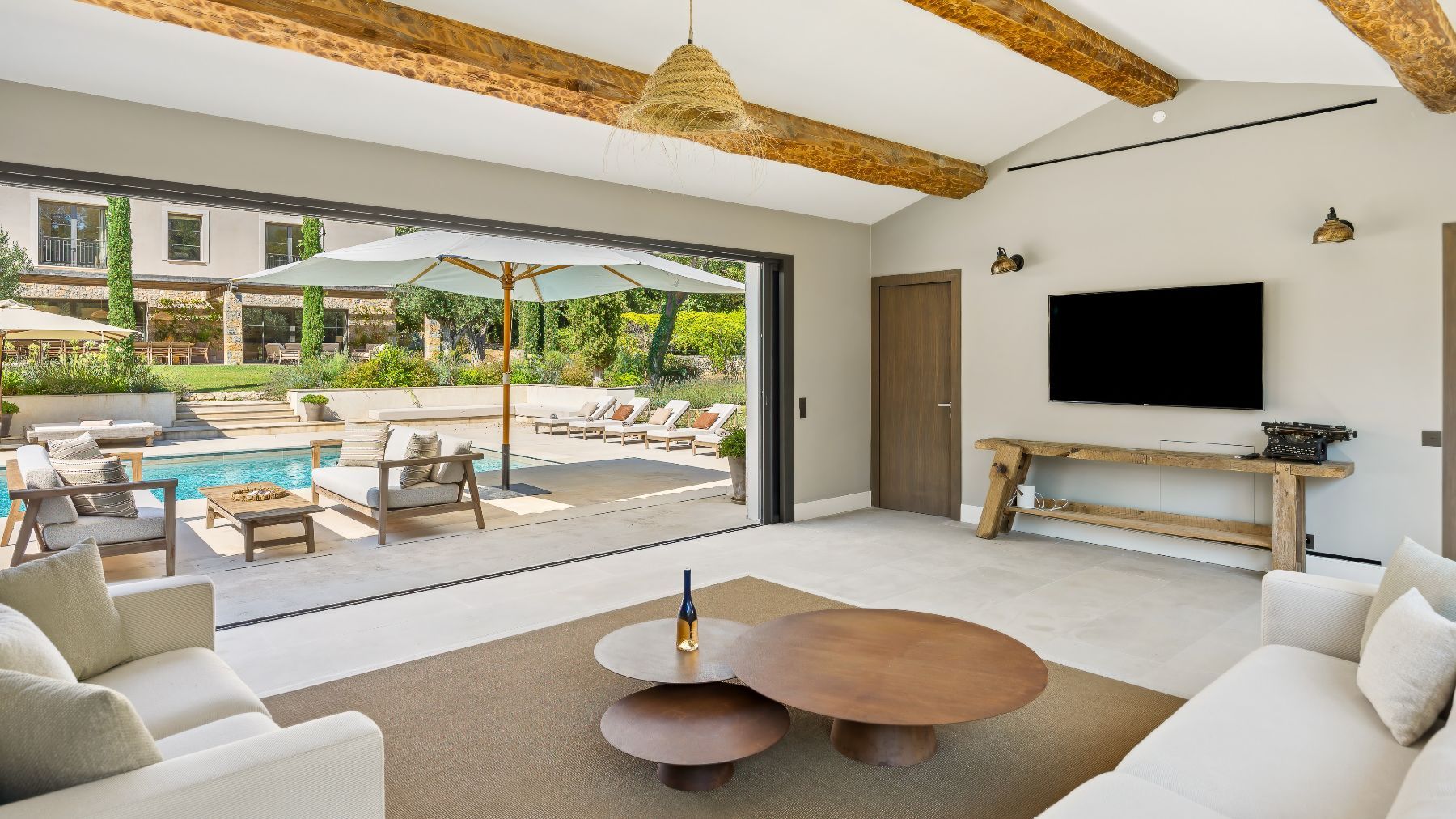 Domaine de Valbonne villa photo.