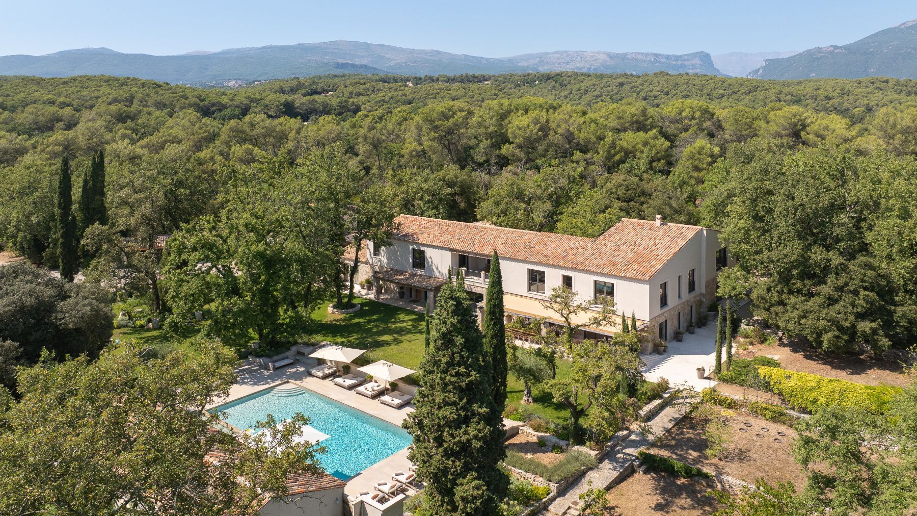 Domaine de Valbonne villa photo.