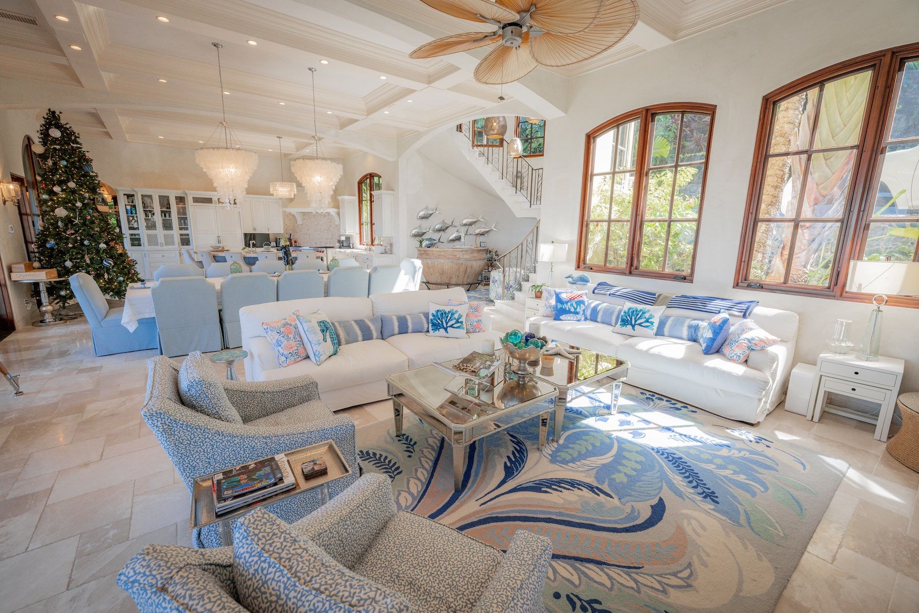 Insatiable villa photo.