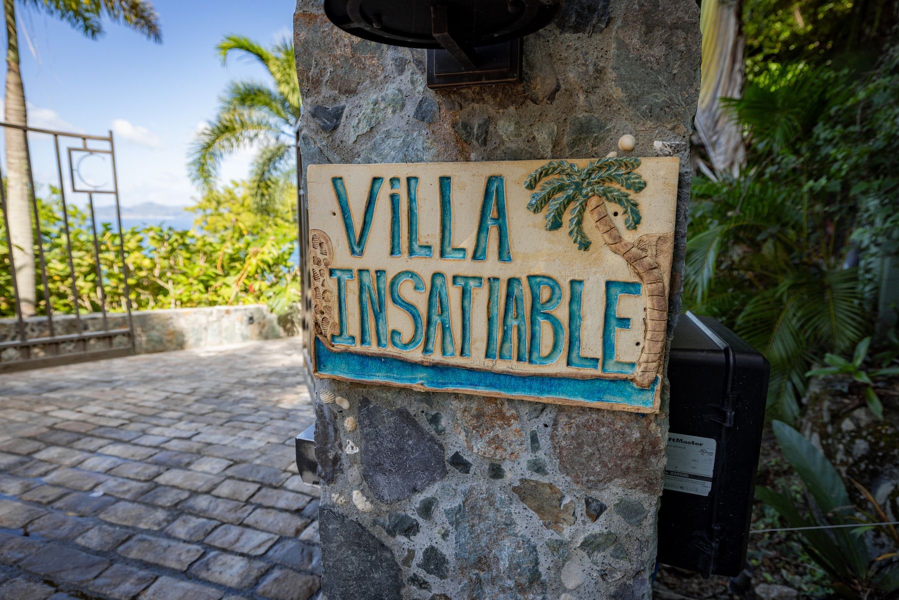 Insatiable villa photo.