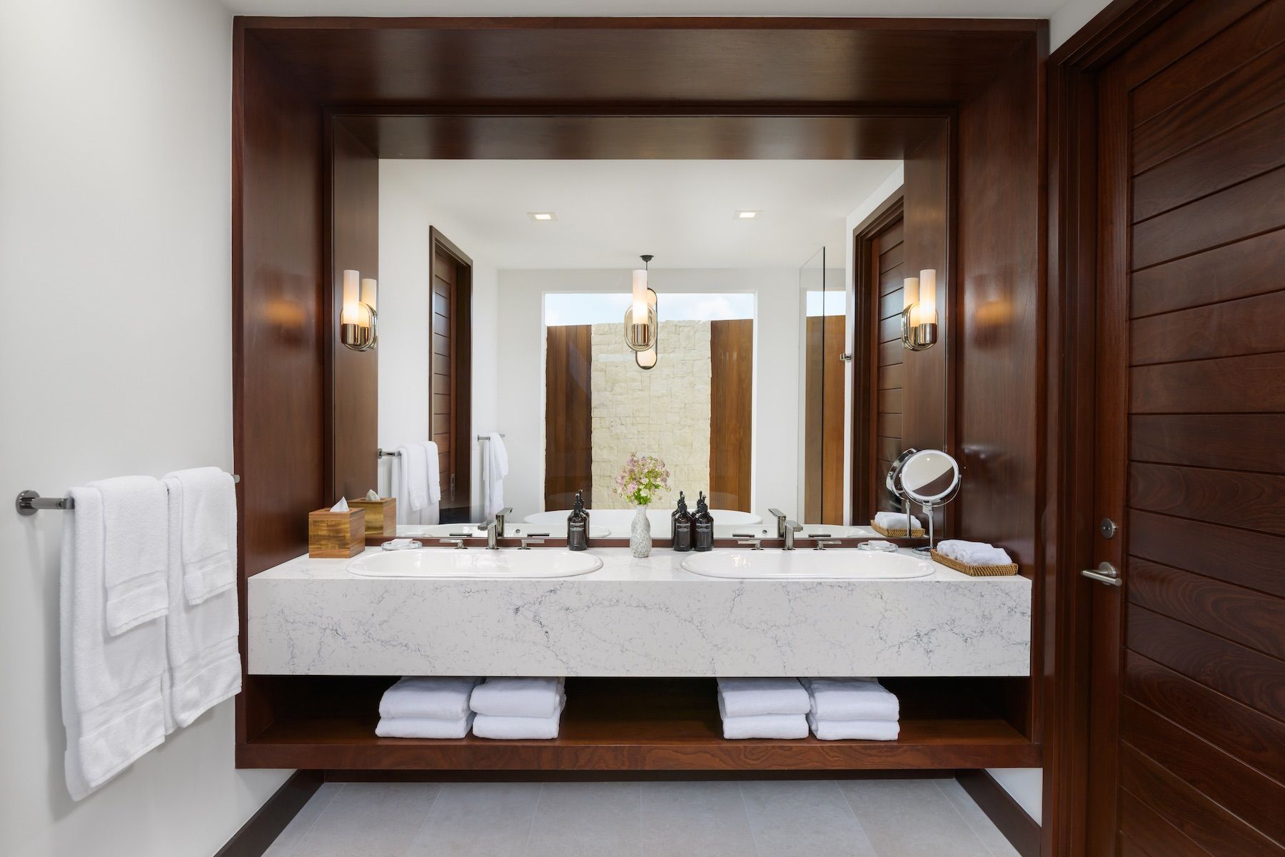 Ensuite