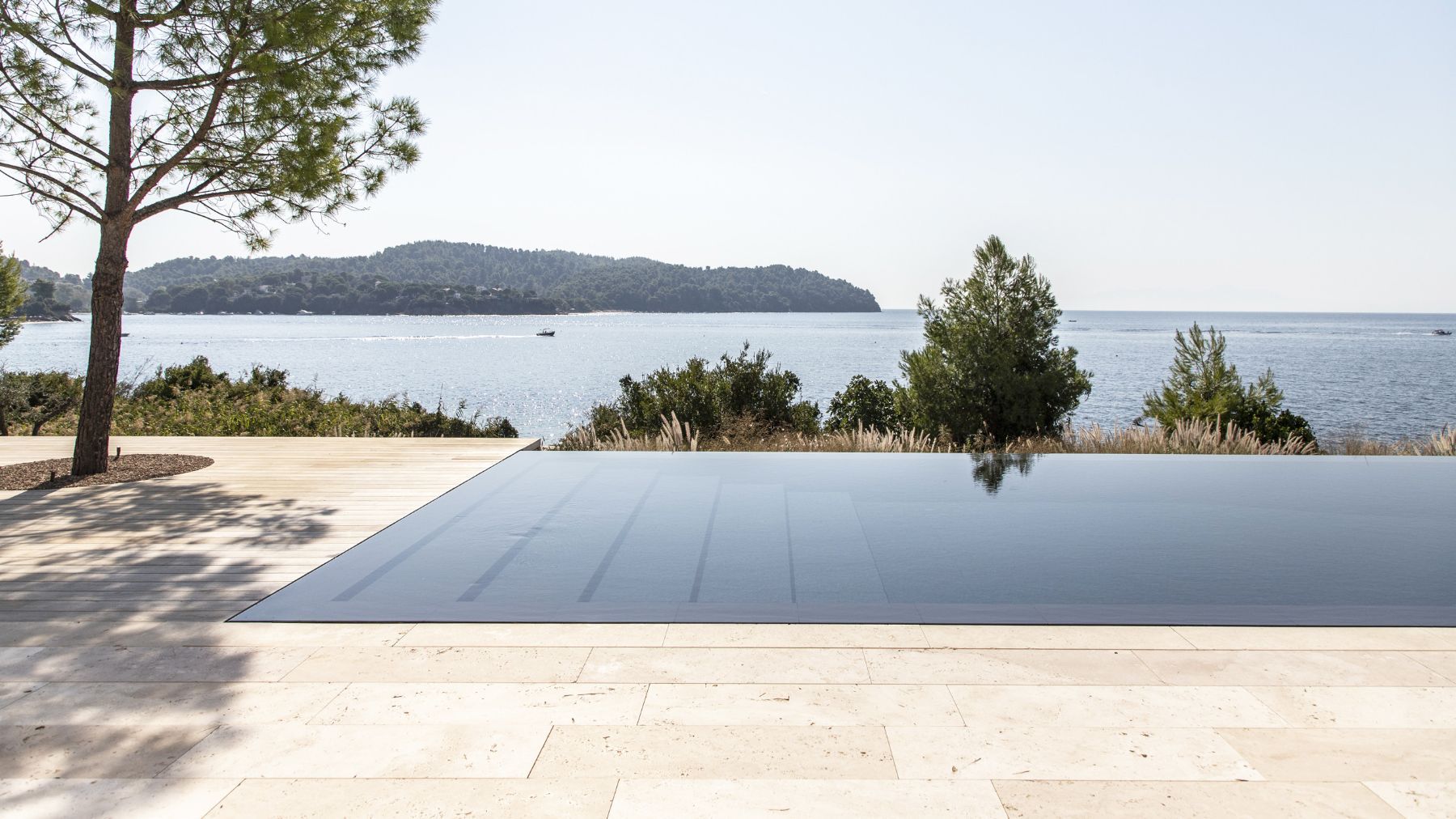Avorio villa photo.