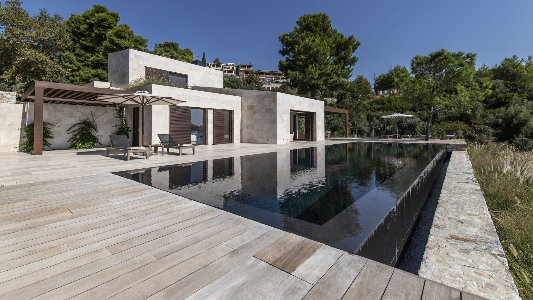 Avorio villa photo.