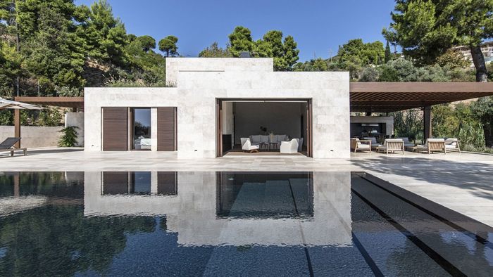 Avorio villa photo.