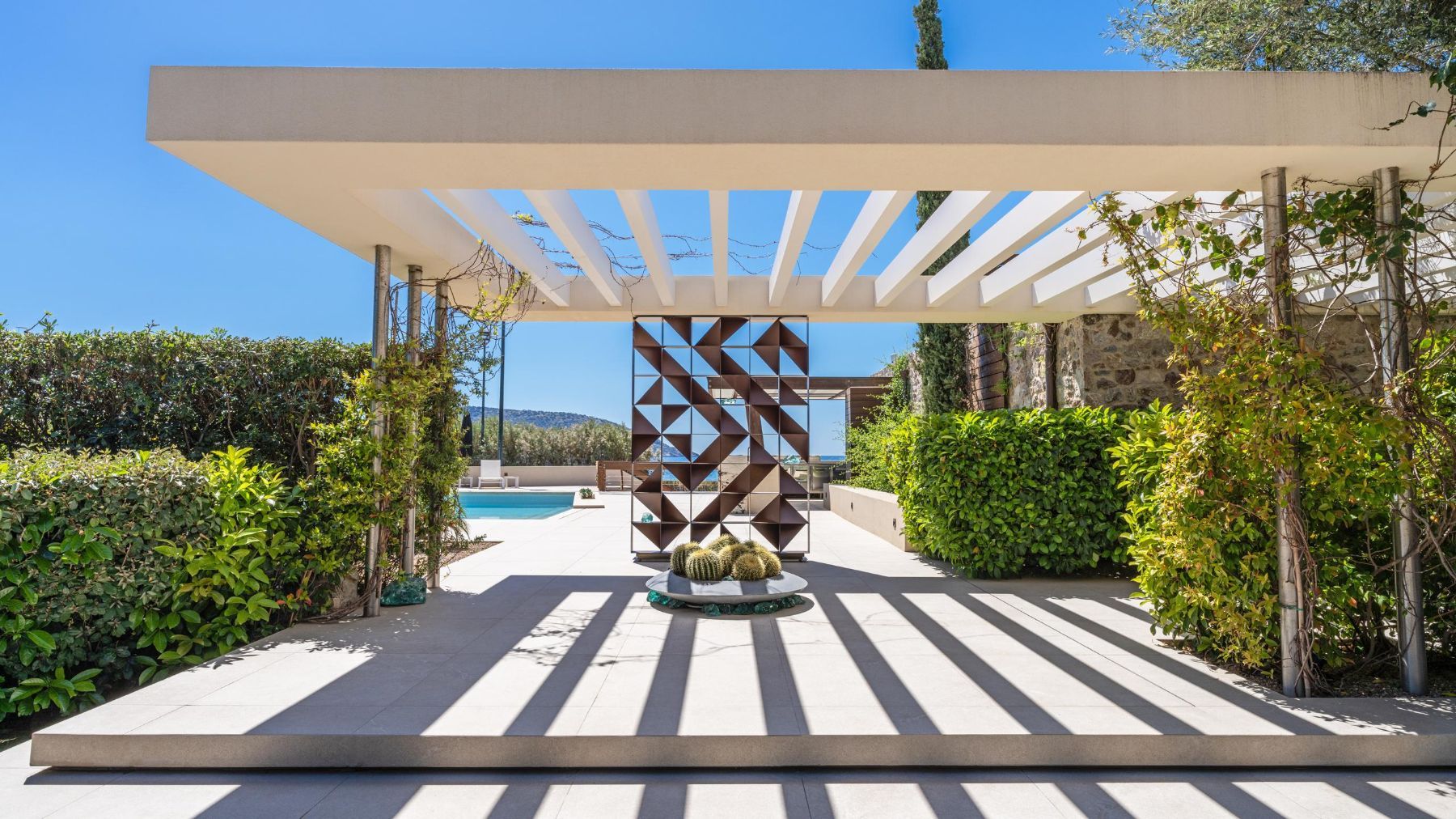 Lumea villa photo.