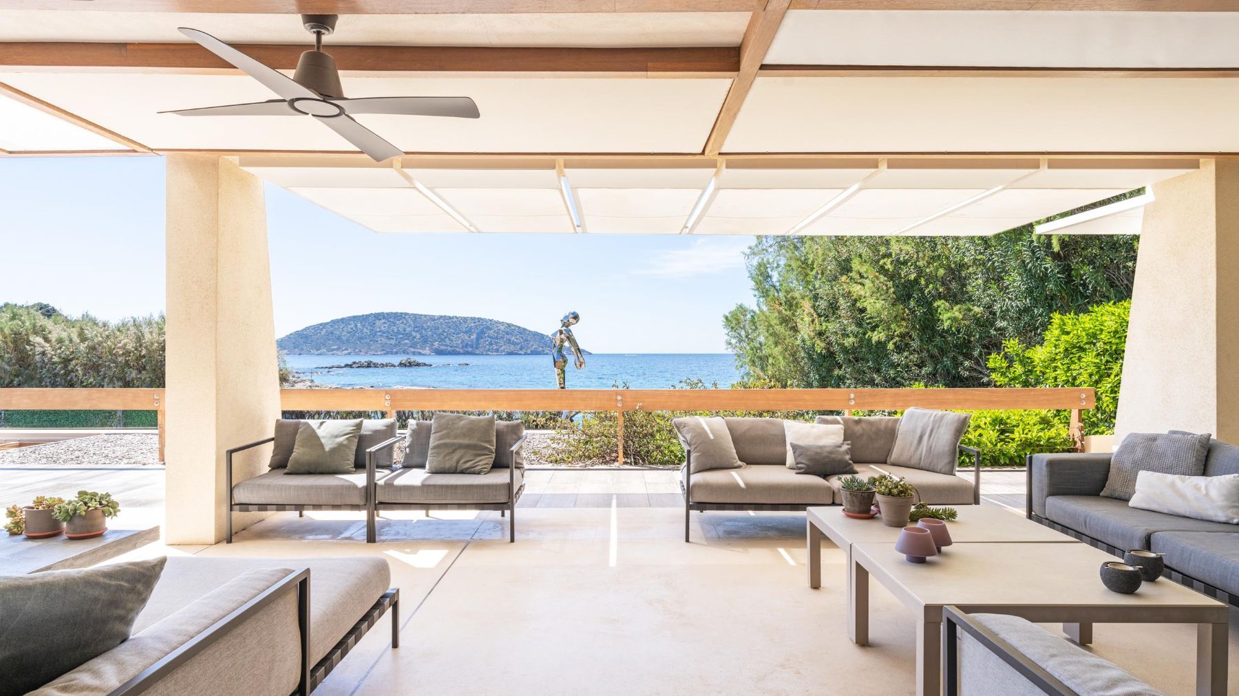 Lumea villa photo.