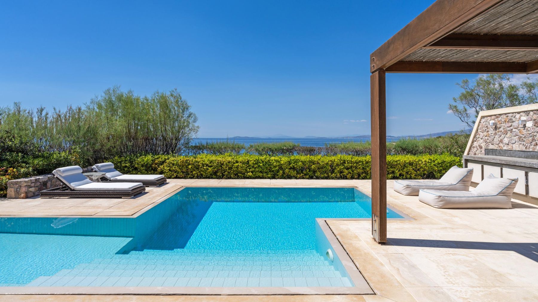 Lumea villa photo.