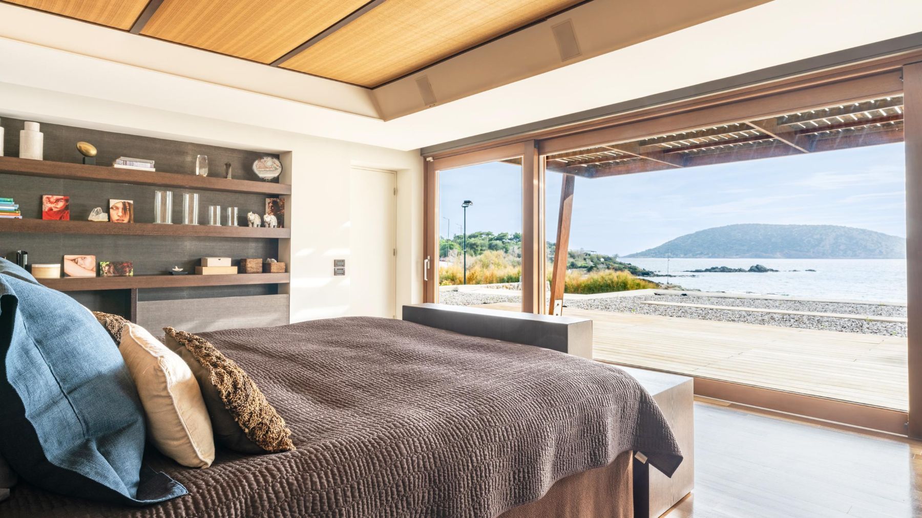 Lumea villa photo.