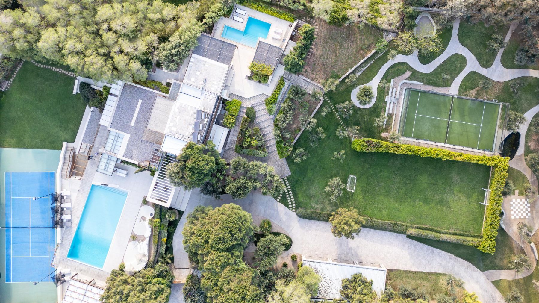 Lumea villa photo.