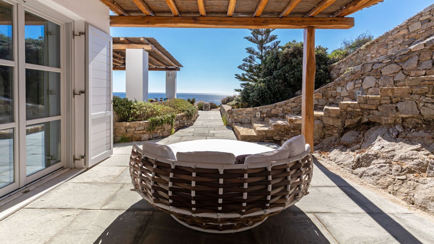 Destino villa photo.