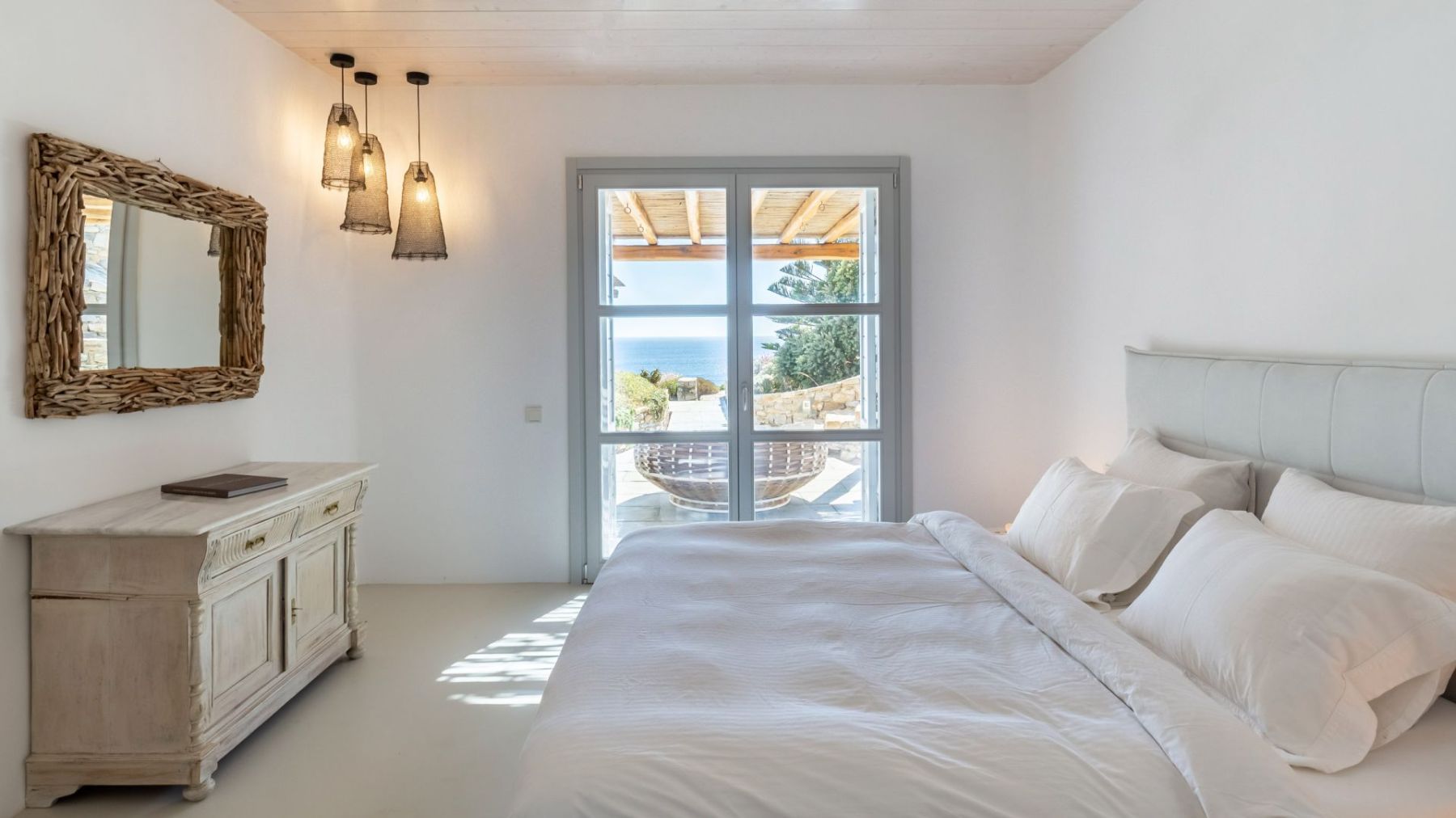 Destino villa photo.