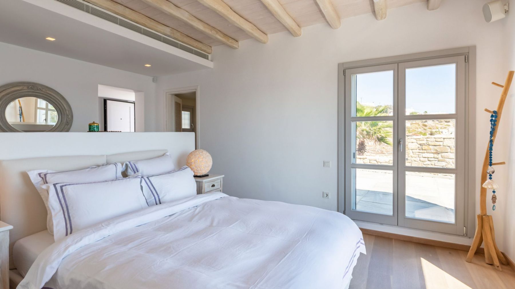 Destino villa photo.