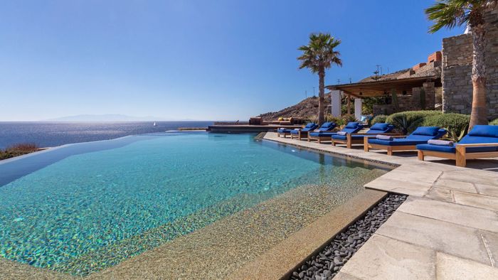 Destino villa photo.
